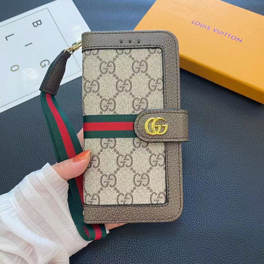 Nuova custodia in pelle con motivo a carte per iPhone