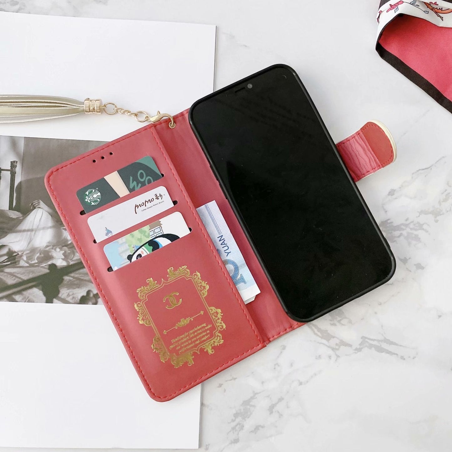 Custodia protettiva in pelle per iPhone