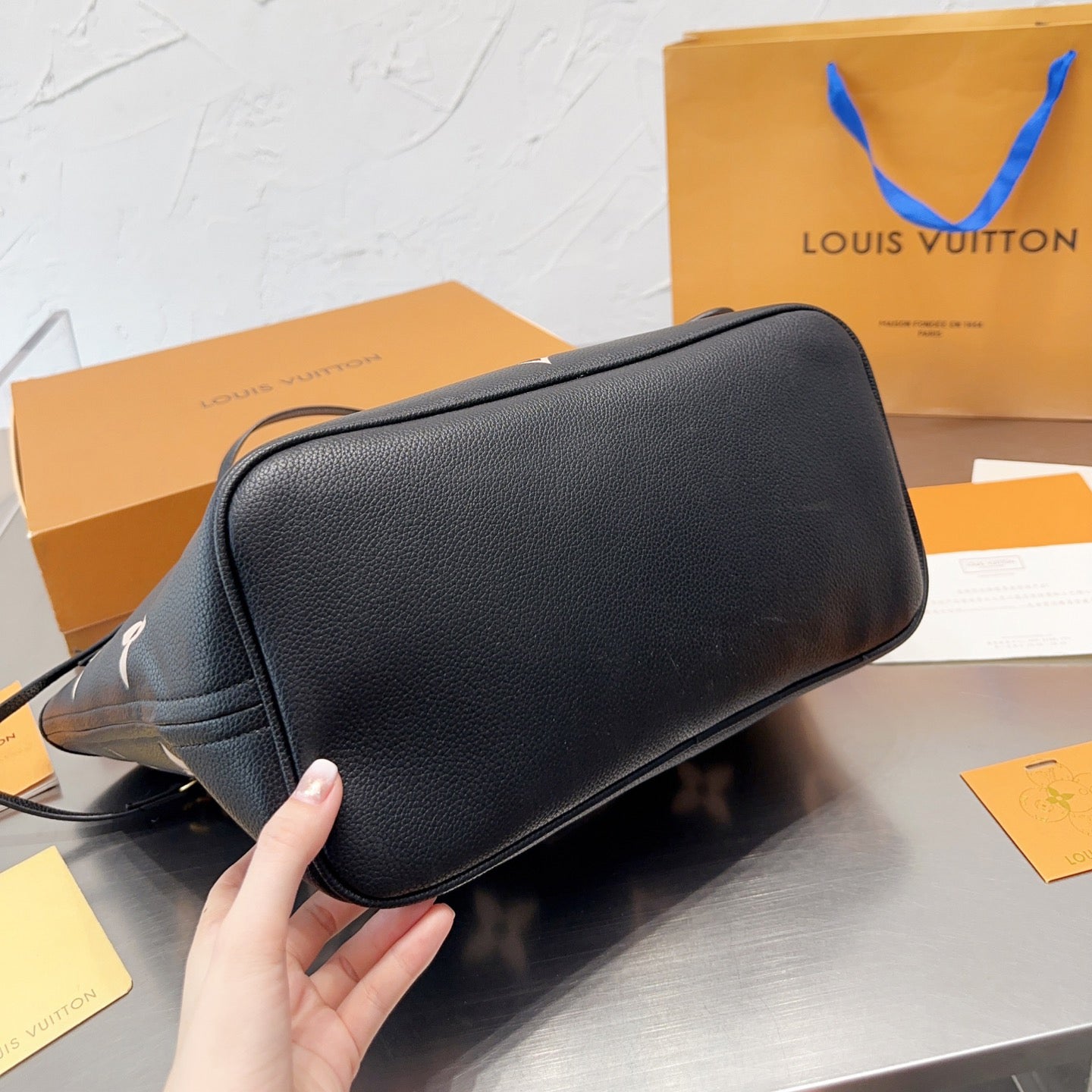 Grande borsa tote goffrata