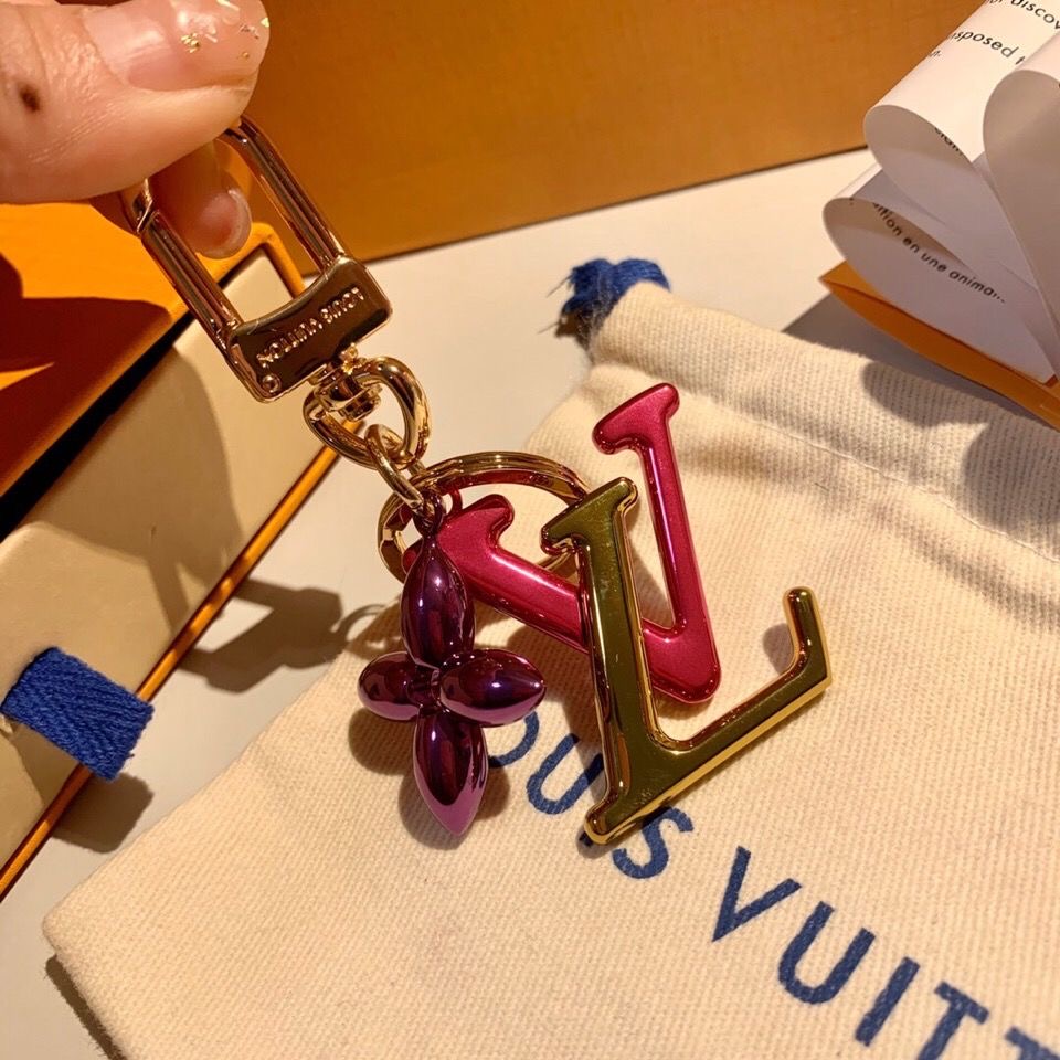 Ciondolo rosso alla moda