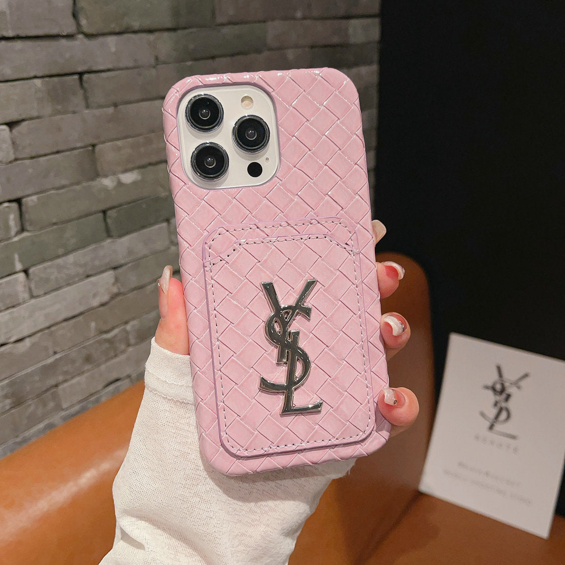 Custodia per telefono con motivo intrecciato per iPhone