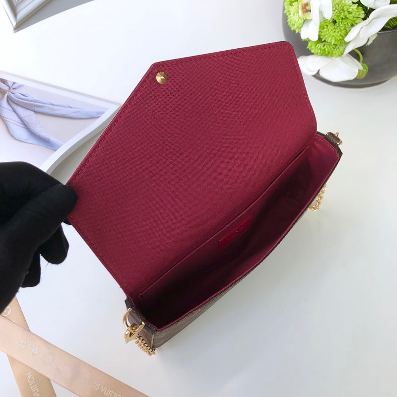 Borsa Pochette quadrata alla moda