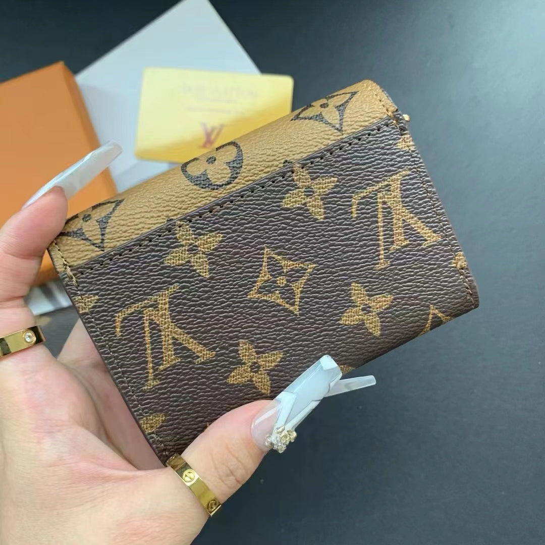 Portafoglio porta monete classico e alla moda