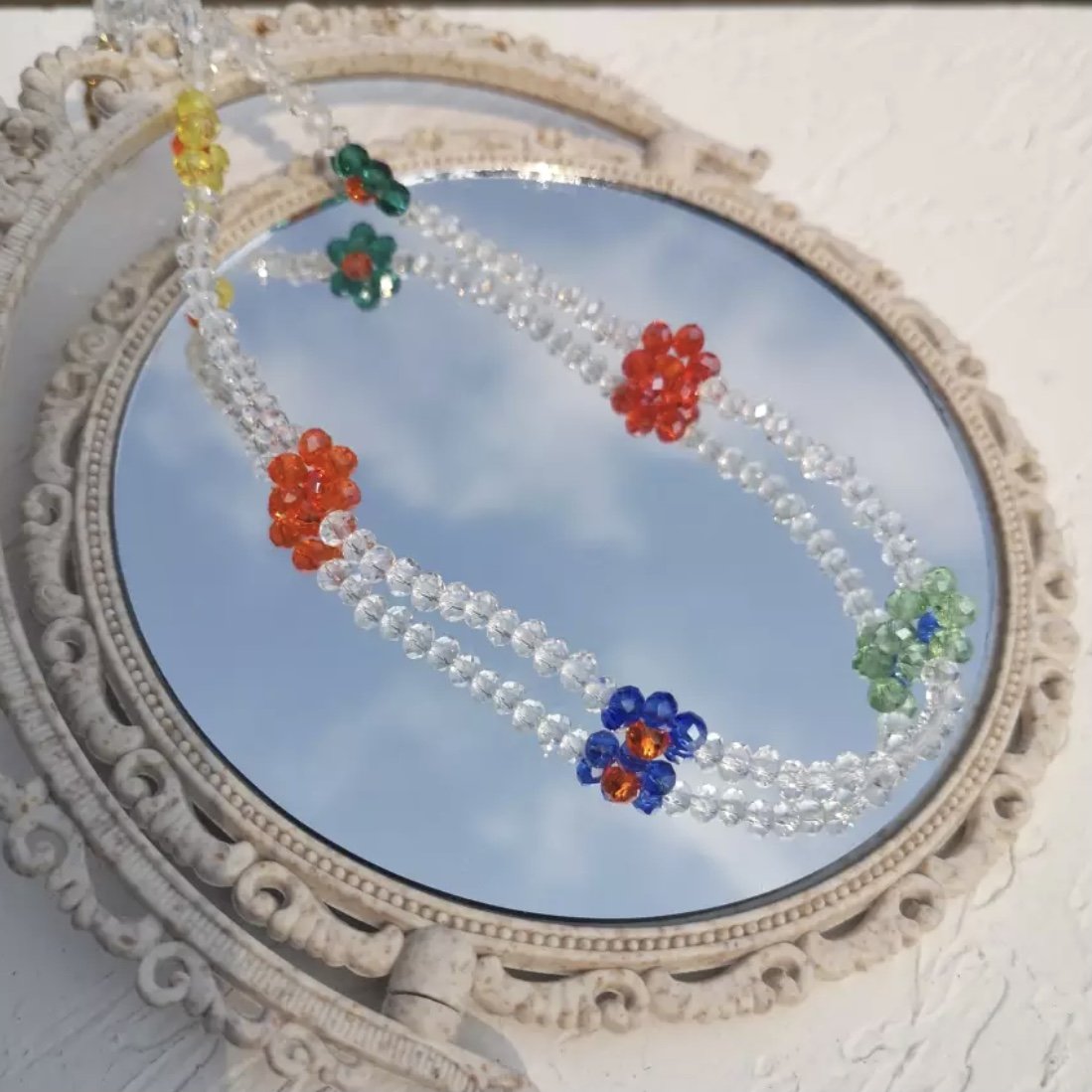 Collana di fiori "Clearly Y2K"