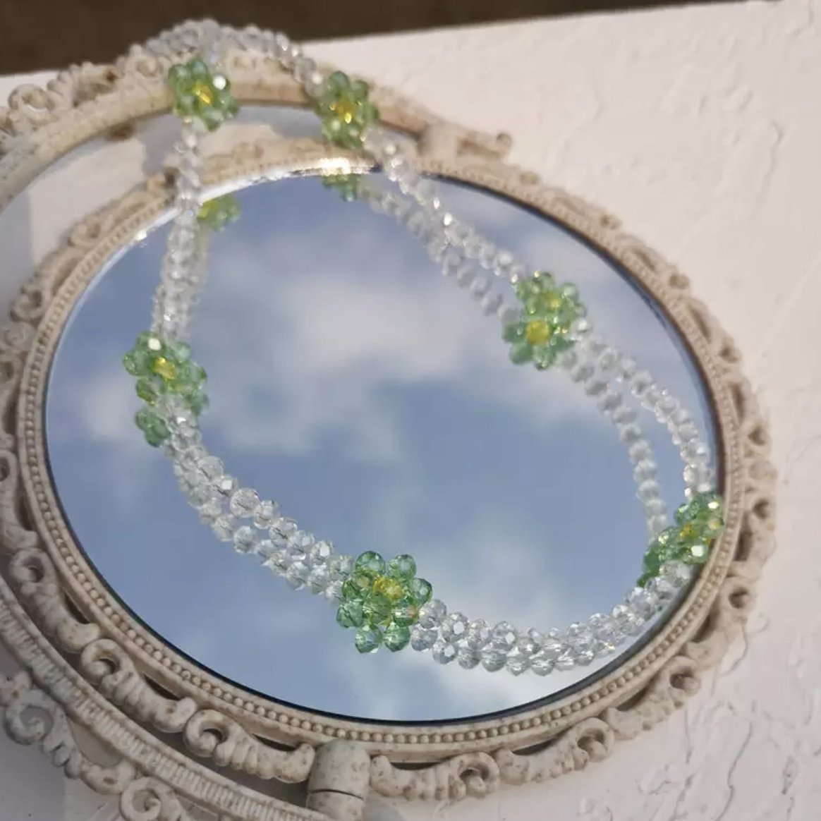 Collana di fiori "Clearly Y2K"
