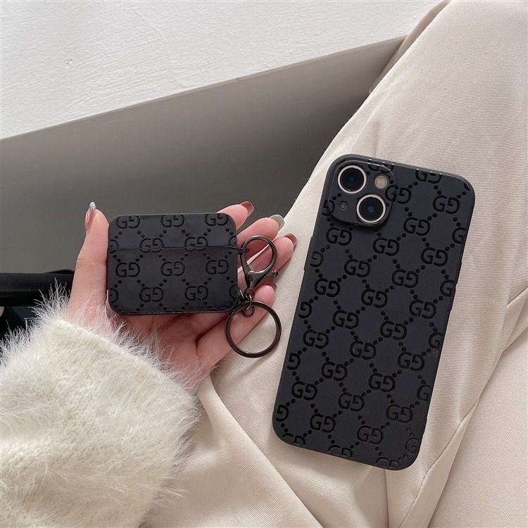 Strukturiertes schwarzes AirPods-Case