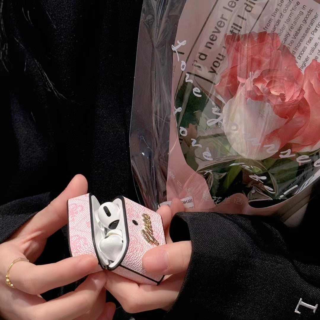 Nuove custodie protettive per AirPods
