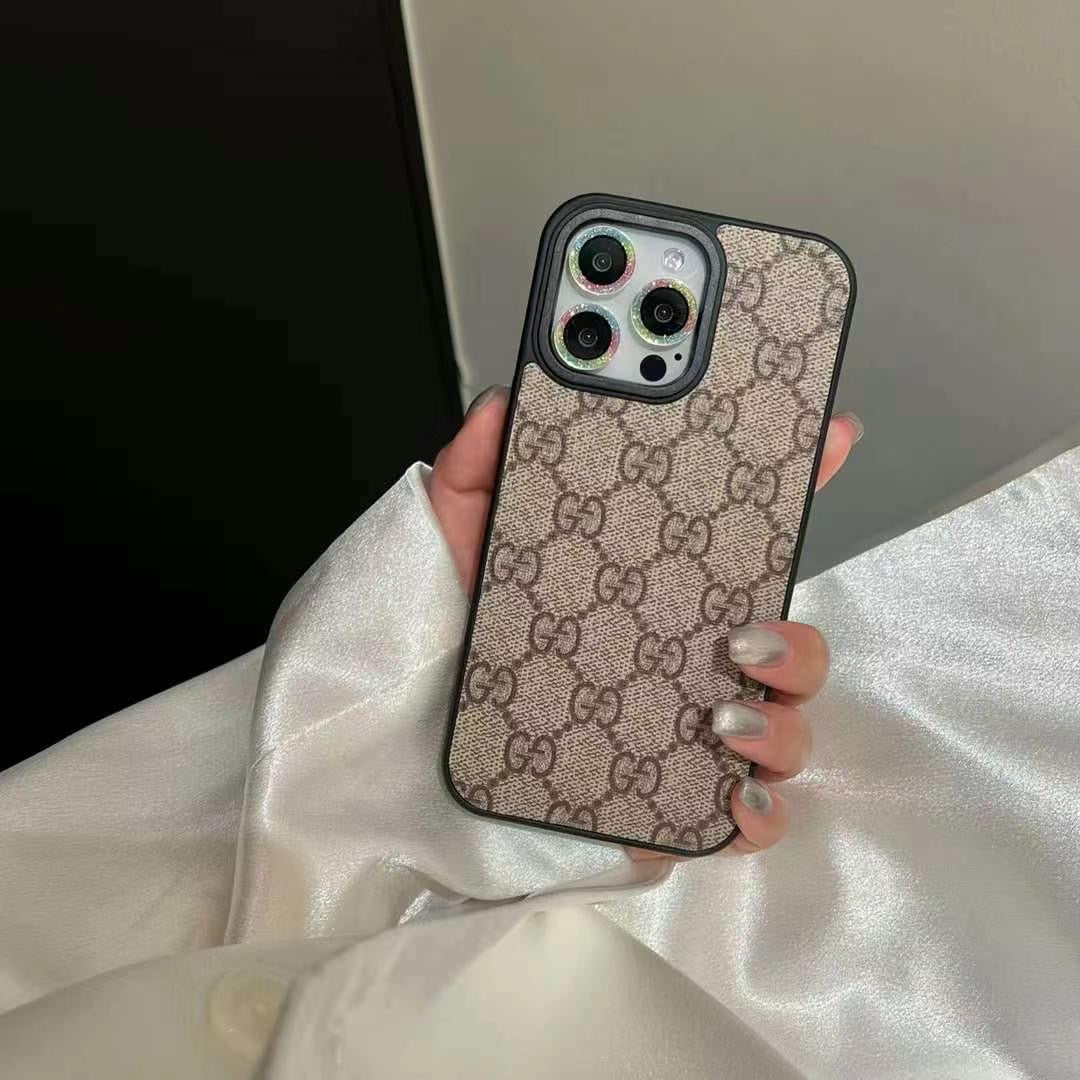 Nuova custodia grigia per iPhone