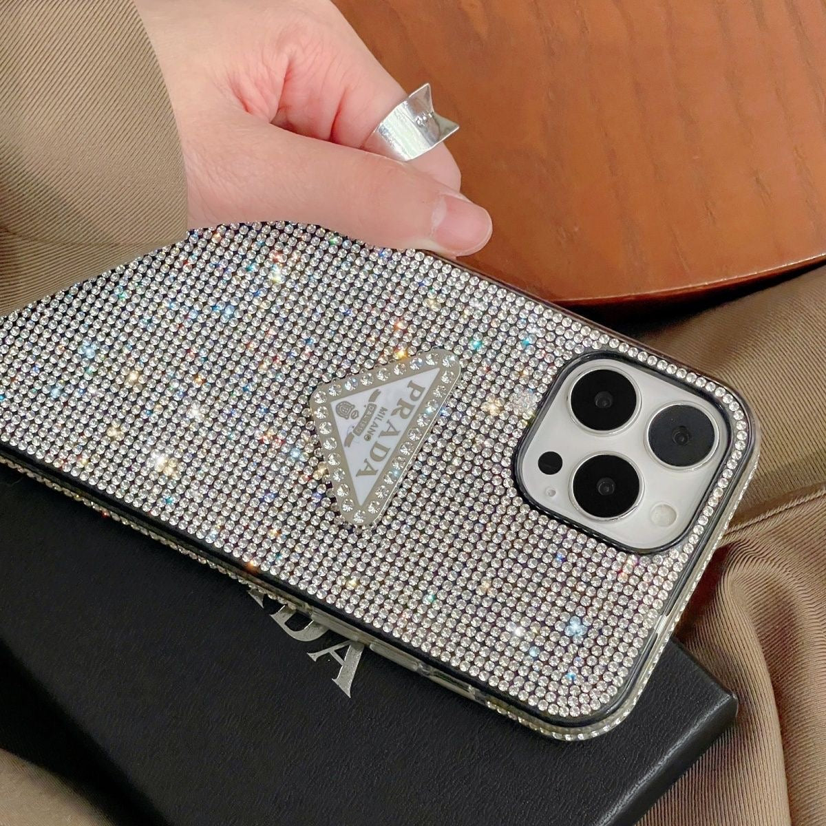 Custodia per iPhone con motivo a diamante