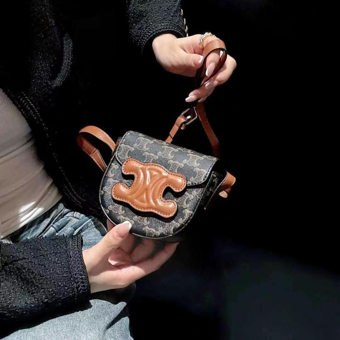 Mini borsa marrone alla moda