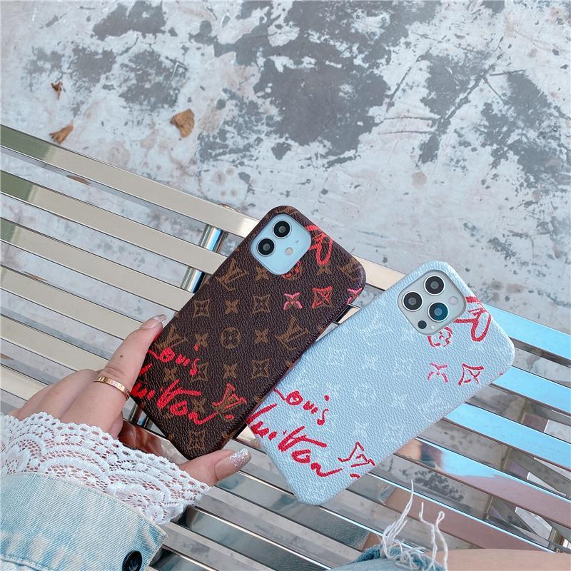 Custodia unica per iPhone con scritta "Love"