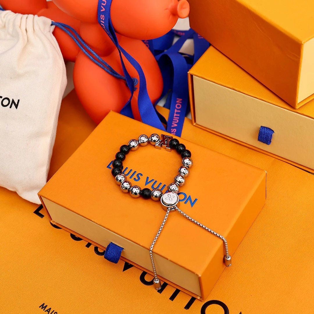 Bracciale con ciondolo in argento