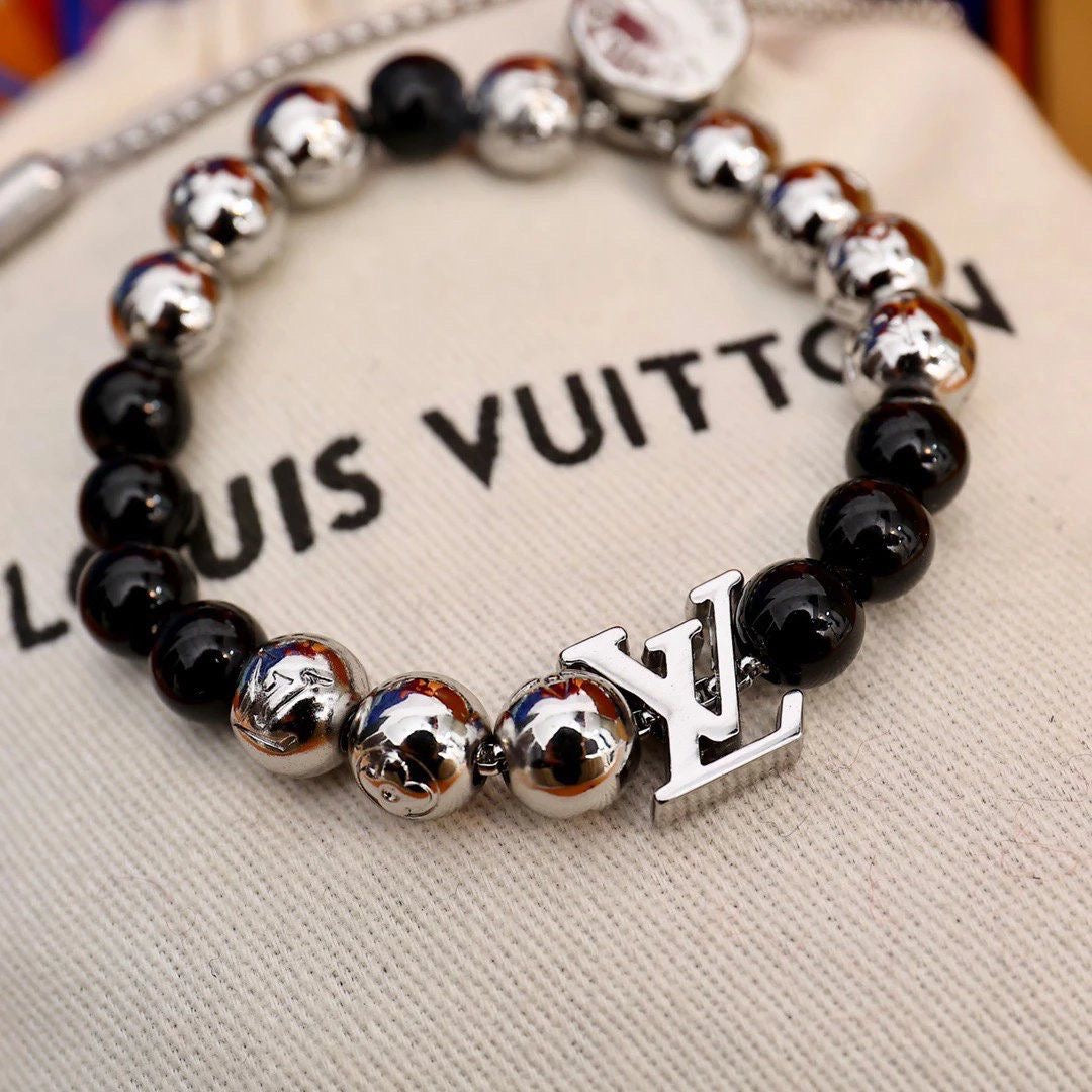 Bracciale con ciondolo in argento