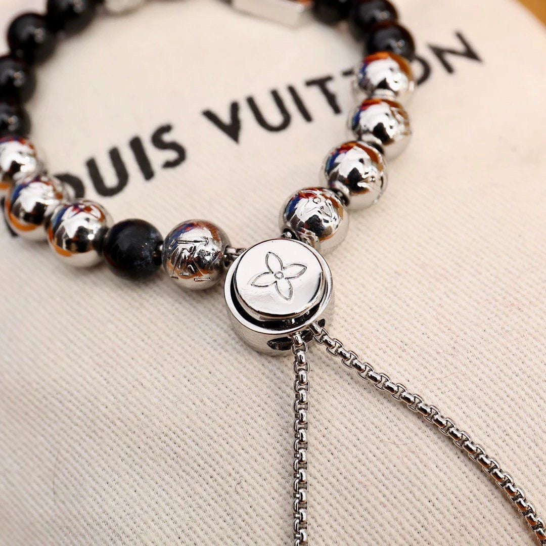 Bracciale con ciondolo in argento