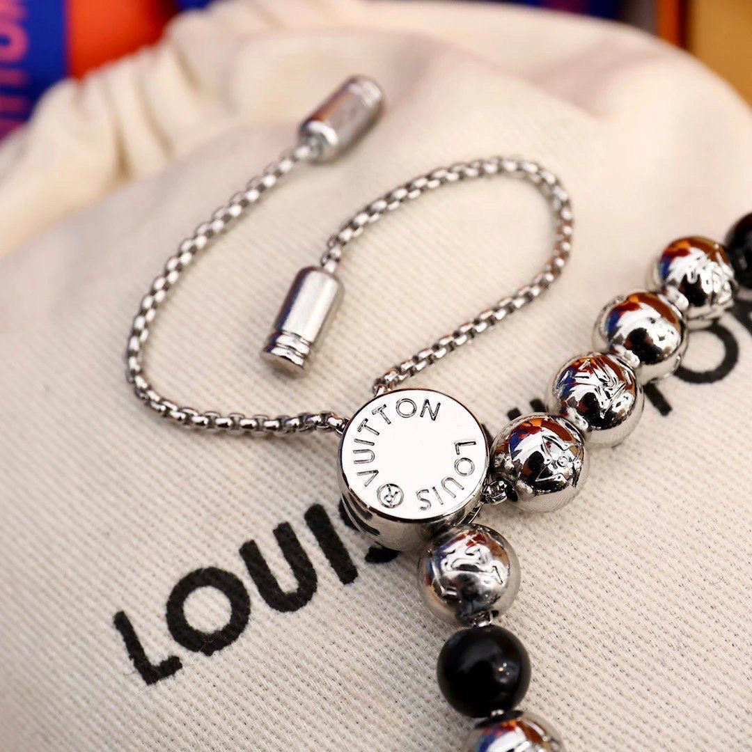 Bracciale con ciondolo in argento
