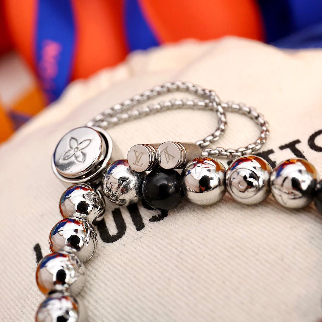Bracciale con ciondolo in argento