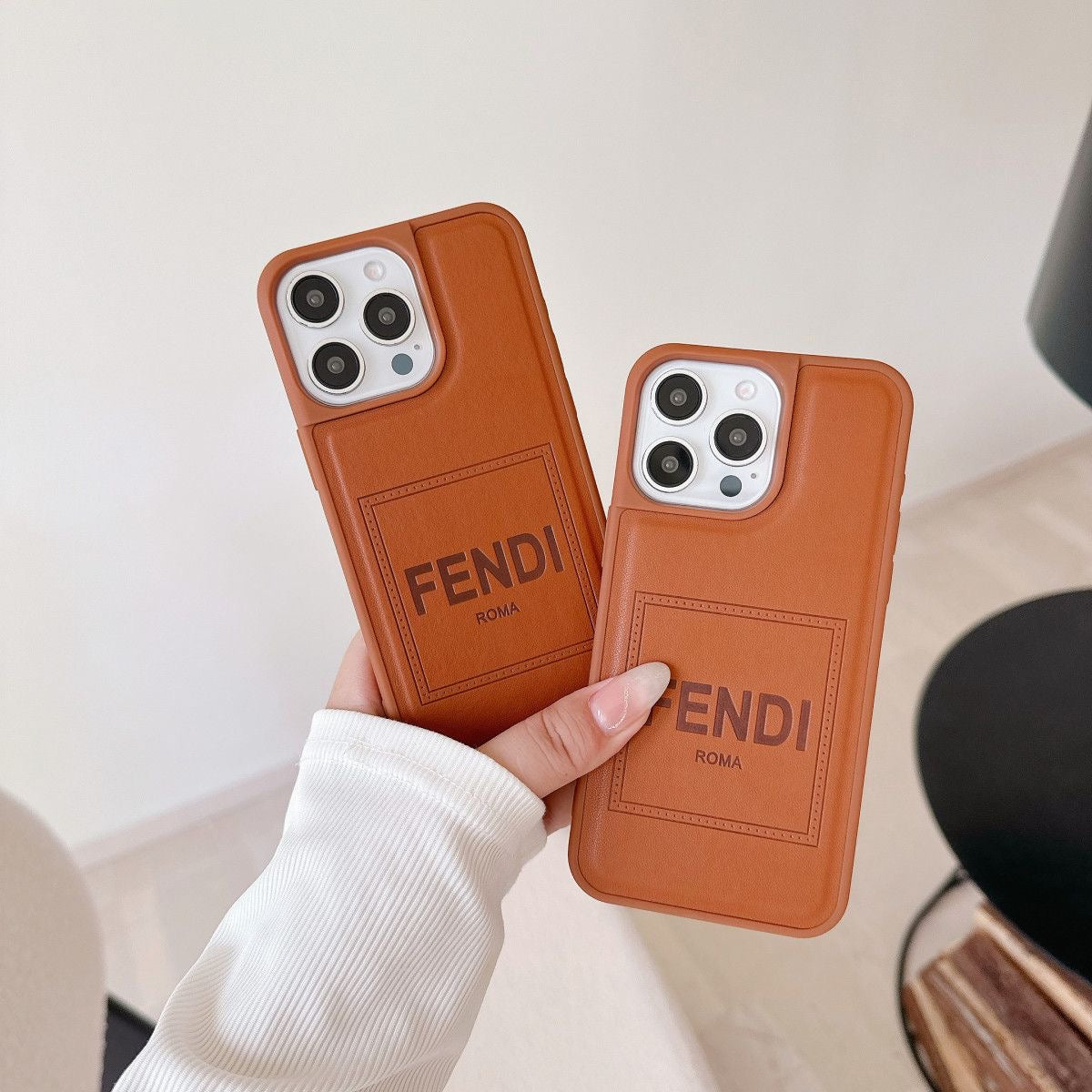 Custodia per telefono Well Brown per iPhone