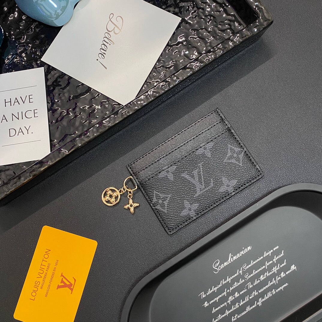 Portafoglio porta monete e carte con catena alla moda