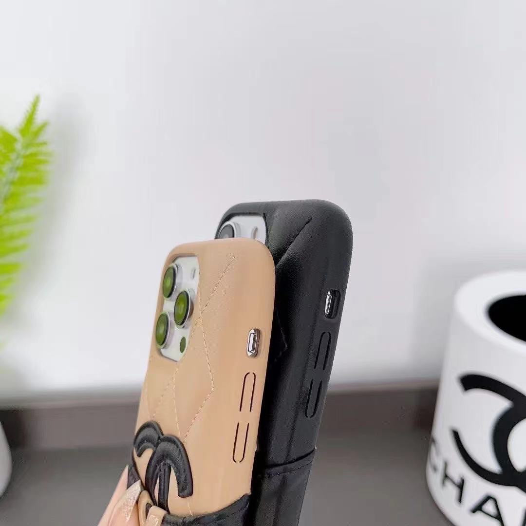 Custodia in vera pelle per iPhone