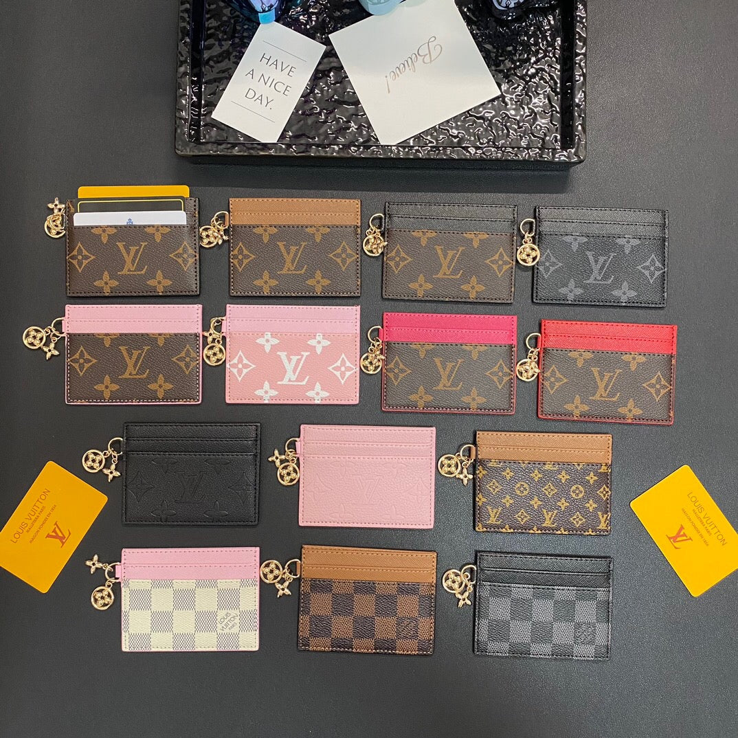 Portafoglio porta monete e carte con catena alla moda
