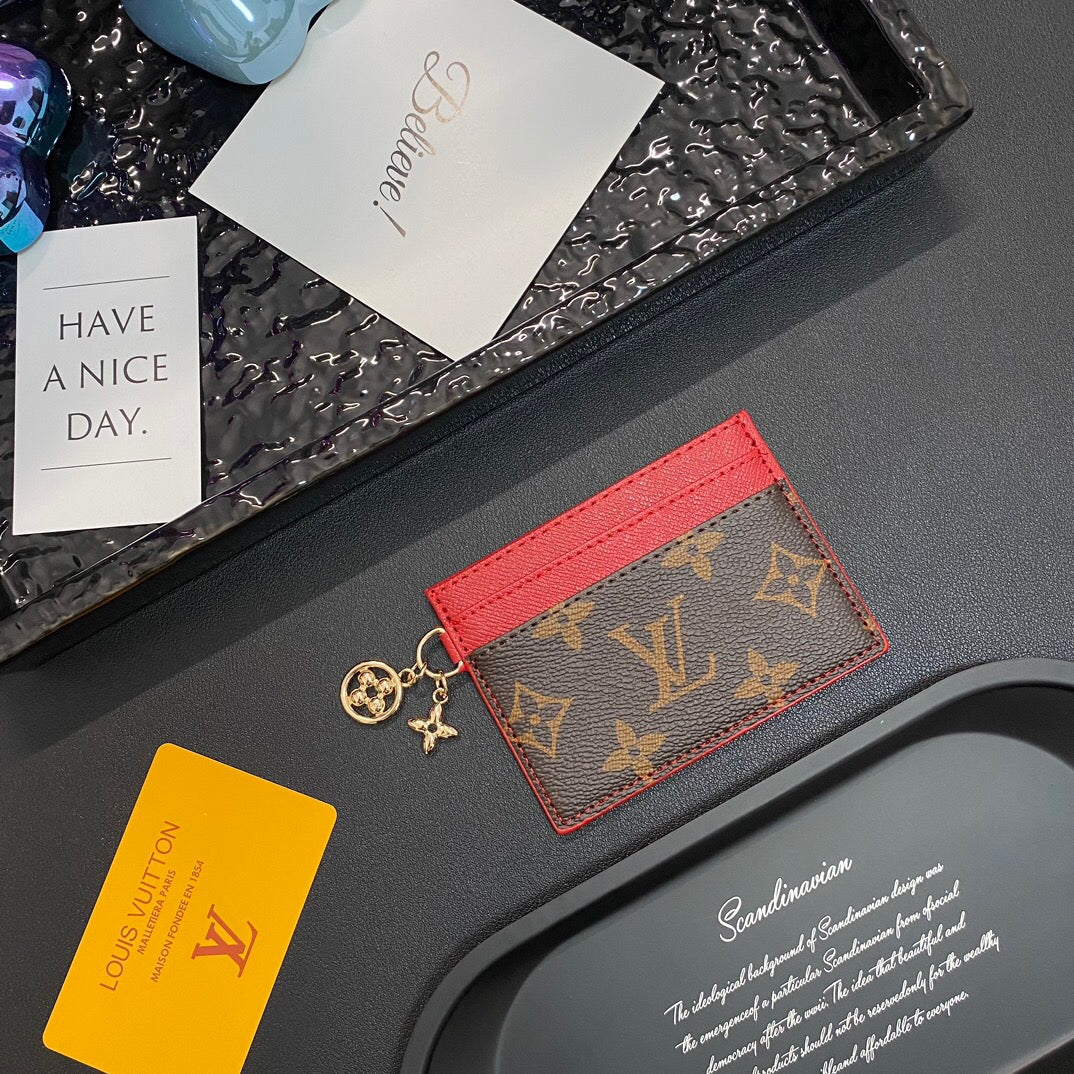 Portafoglio porta monete e carte con catena alla moda