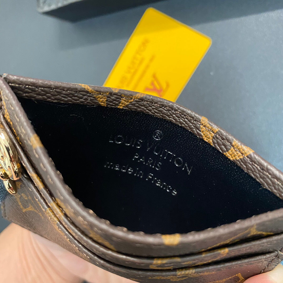 Portafoglio porta monete e carte con catena alla moda