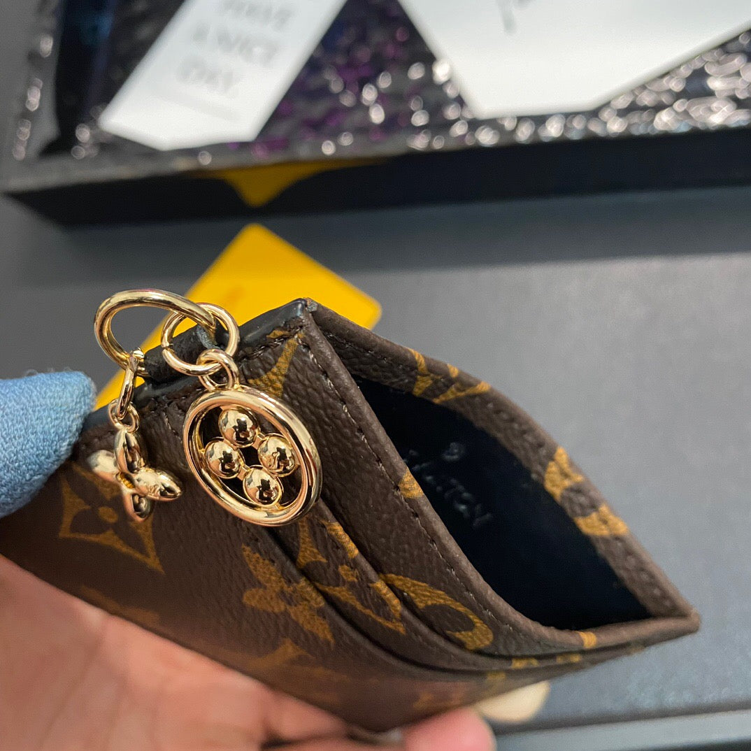Portafoglio porta monete e carte con catena alla moda