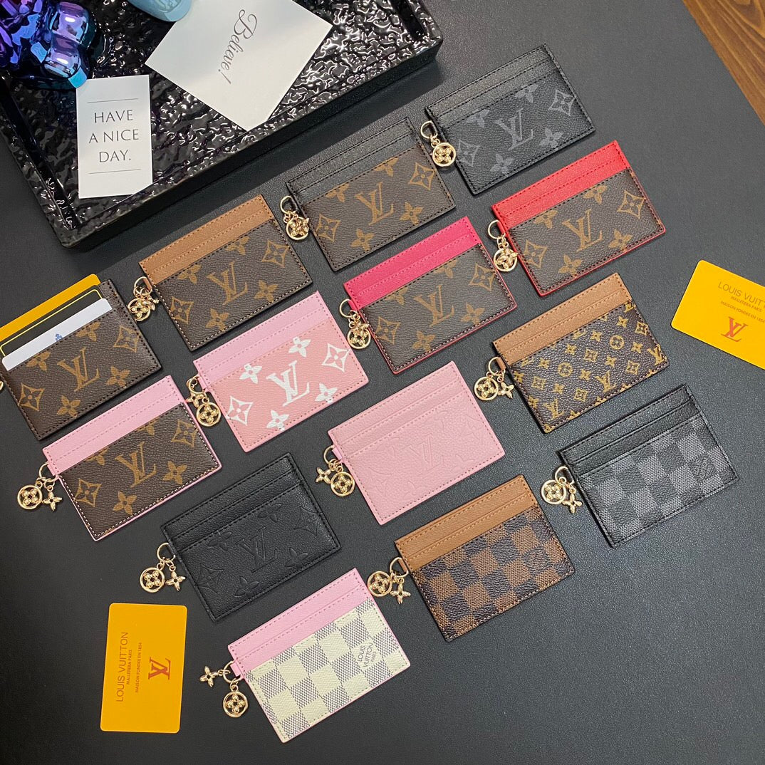 Portafoglio porta monete e carte con catena alla moda