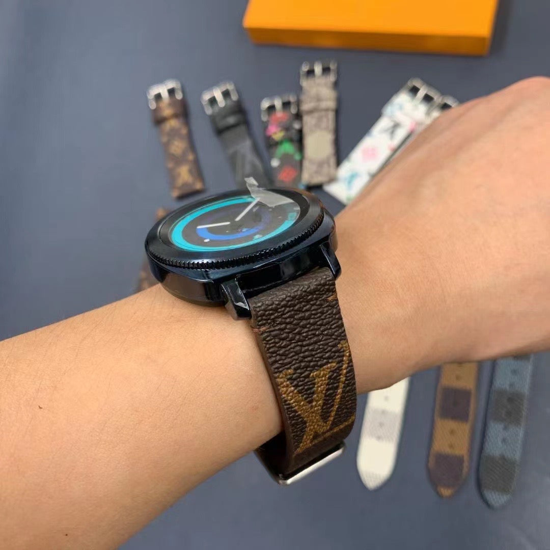 Cinturini classici alla moda per Galaxy Watch
