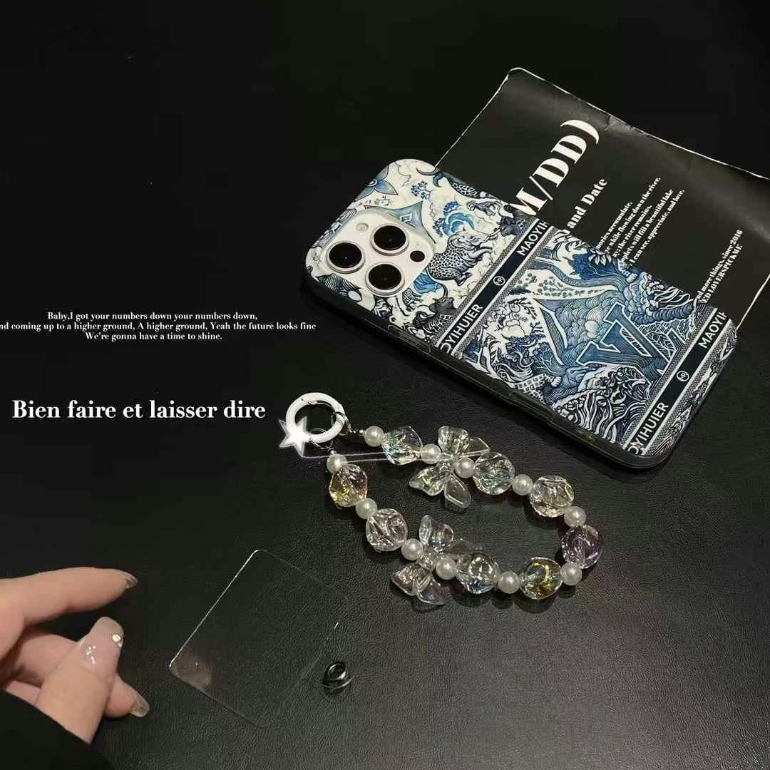 Custodia per telefono con catena blu trasparente per iPhone