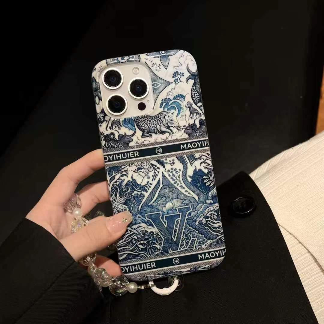 Custodia per telefono con catena blu trasparente per iPhone