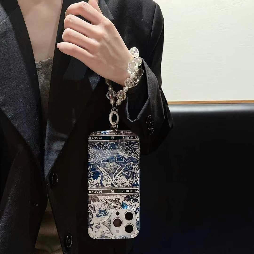 Custodia per telefono con catena blu trasparente per iPhone