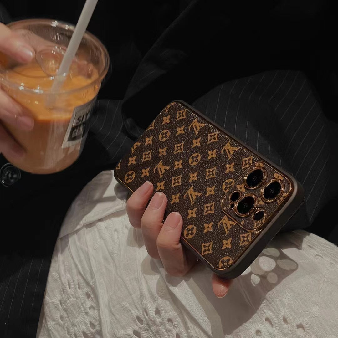 Custodia per telefono color marrone per iPhone