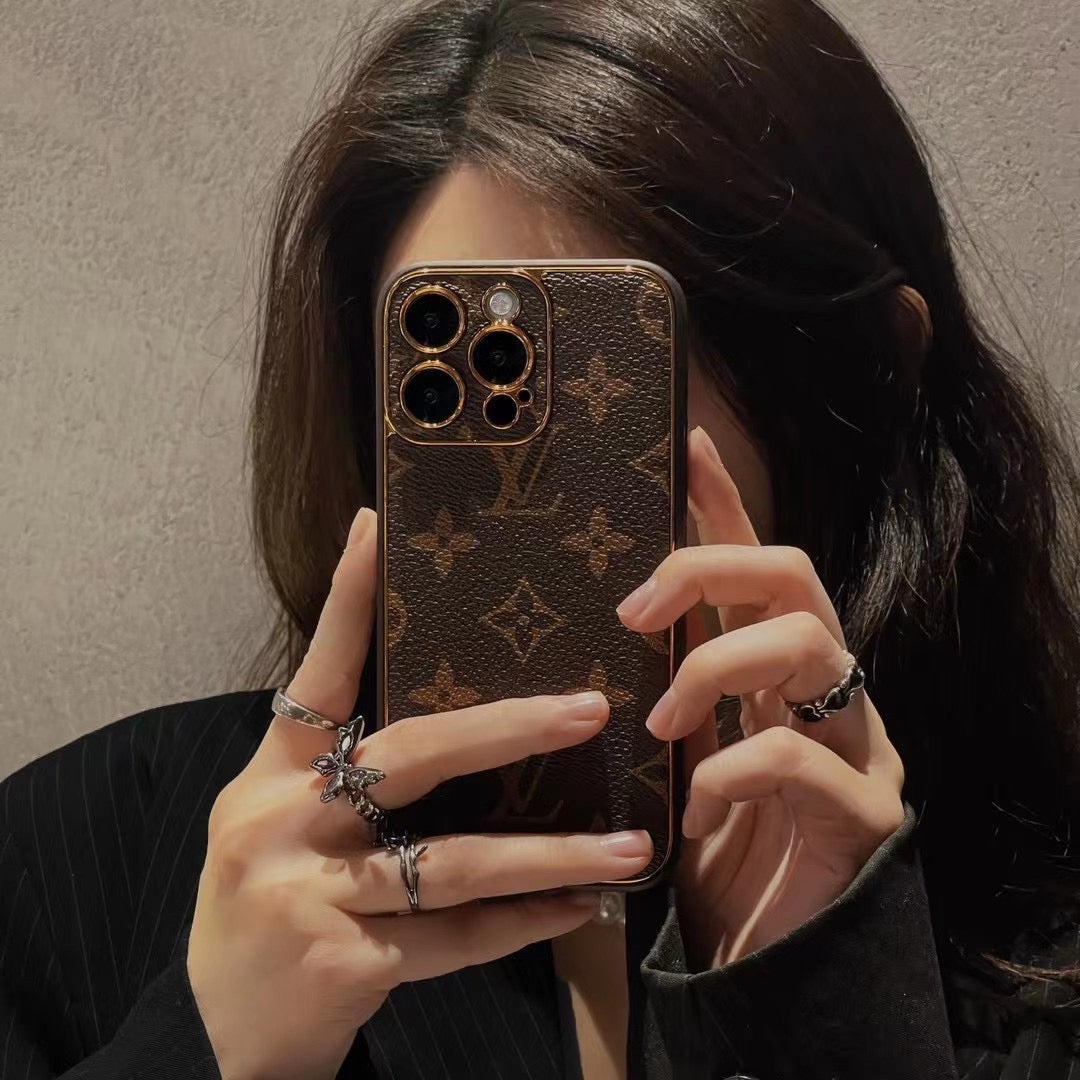 Custodia per telefono color marrone per iPhone