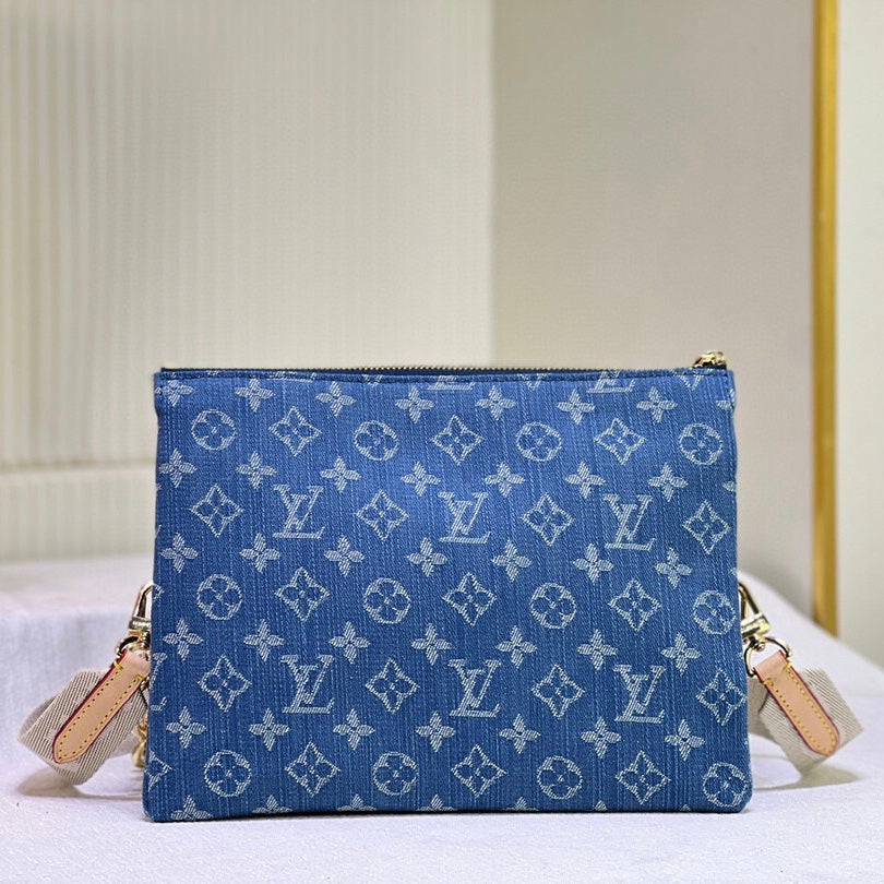 Borsa con ricamo blu