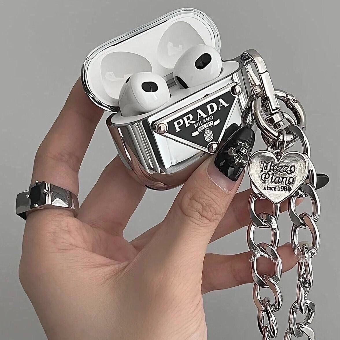 Custodia per AirPods argentata e carina