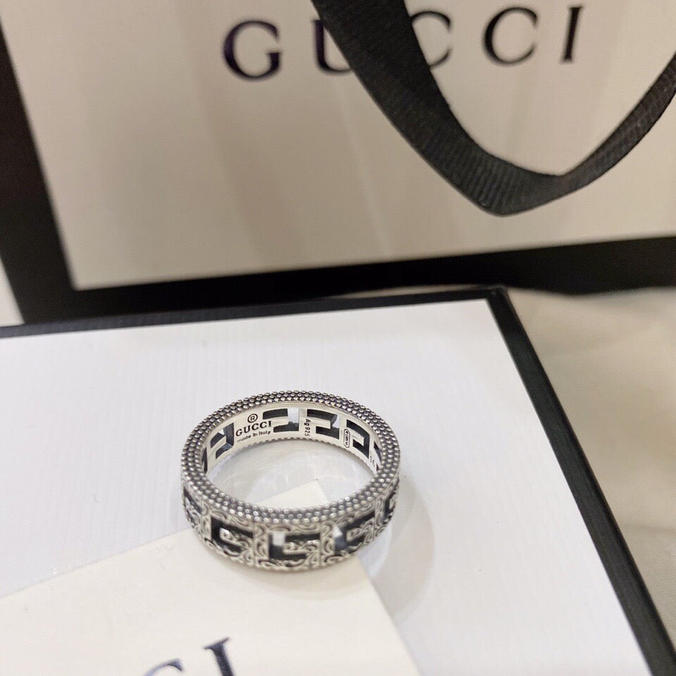 Anello sottile vintage in argento sterling con scheletro