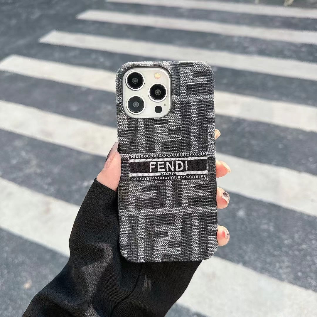 Nouvelle coque Galaxy brodée pour Samsung