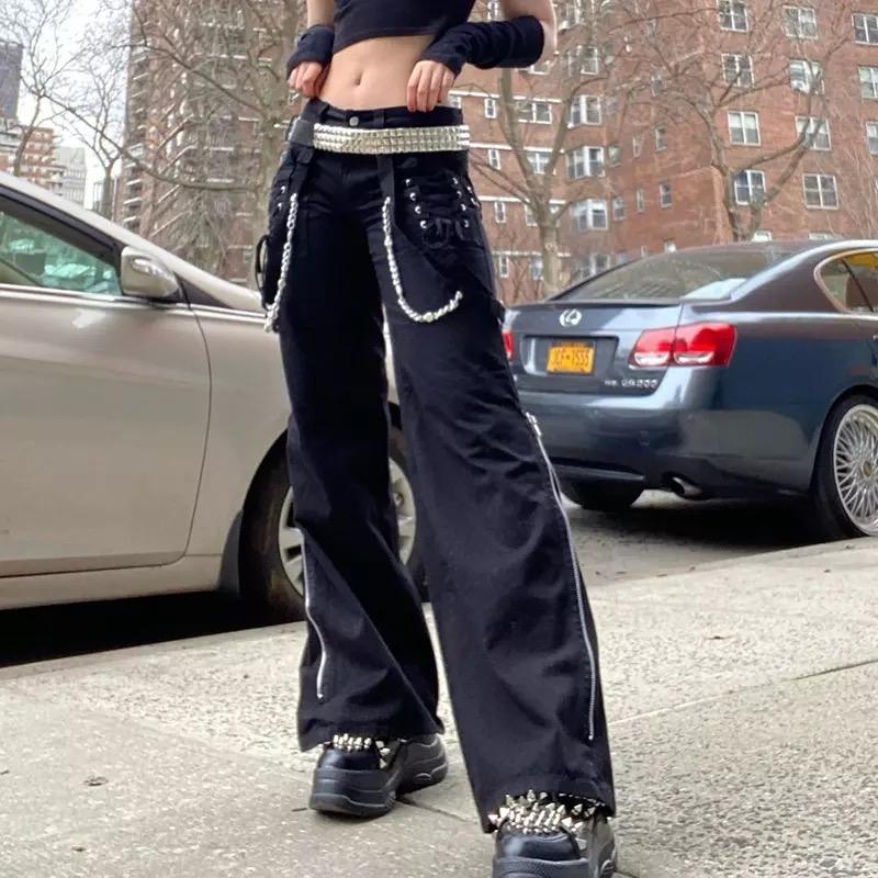 Pantaloni a gamba larga e vita bassa Y2k