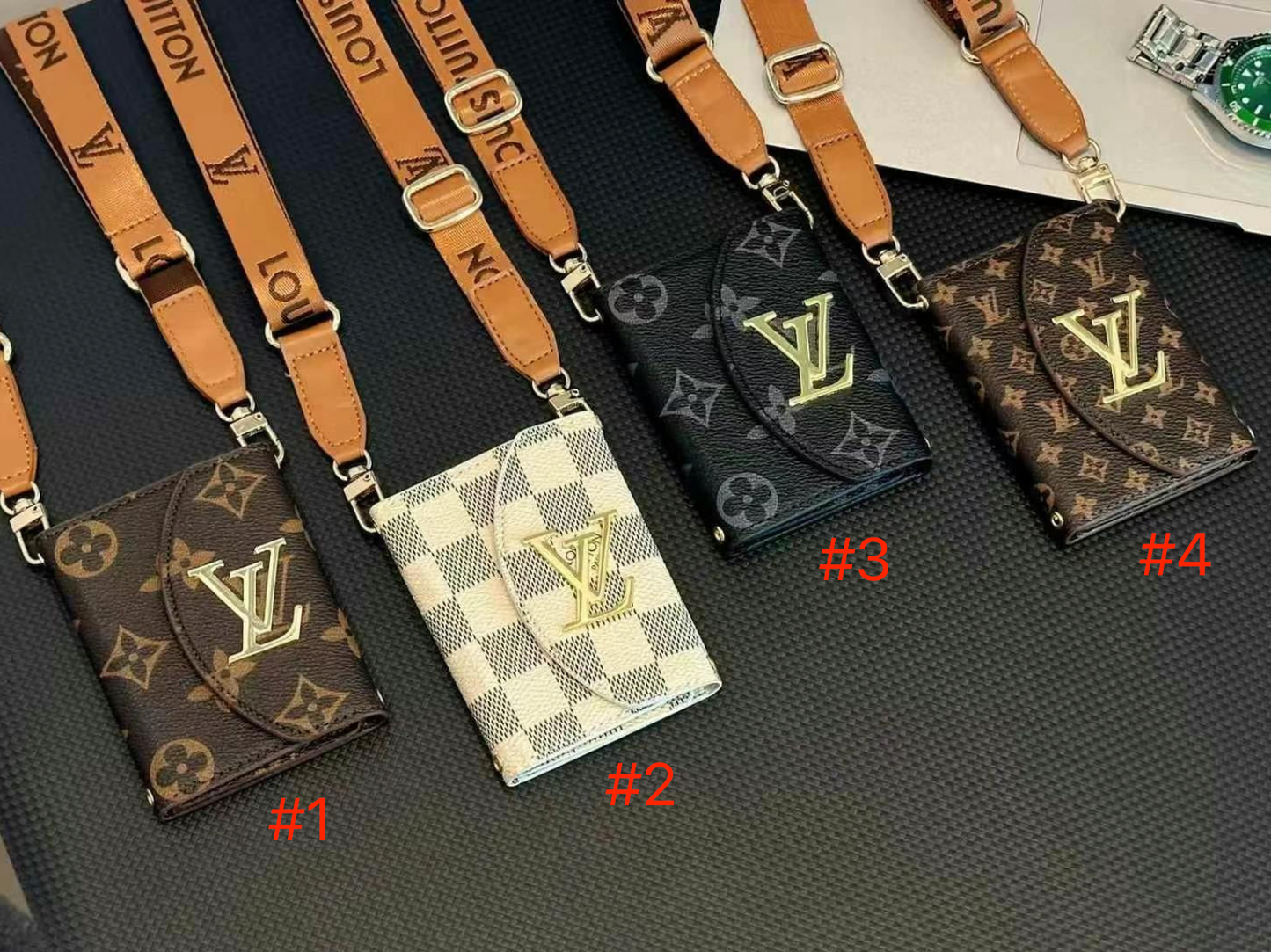 Porta carte a tracolla in pelle goffrata alla moda