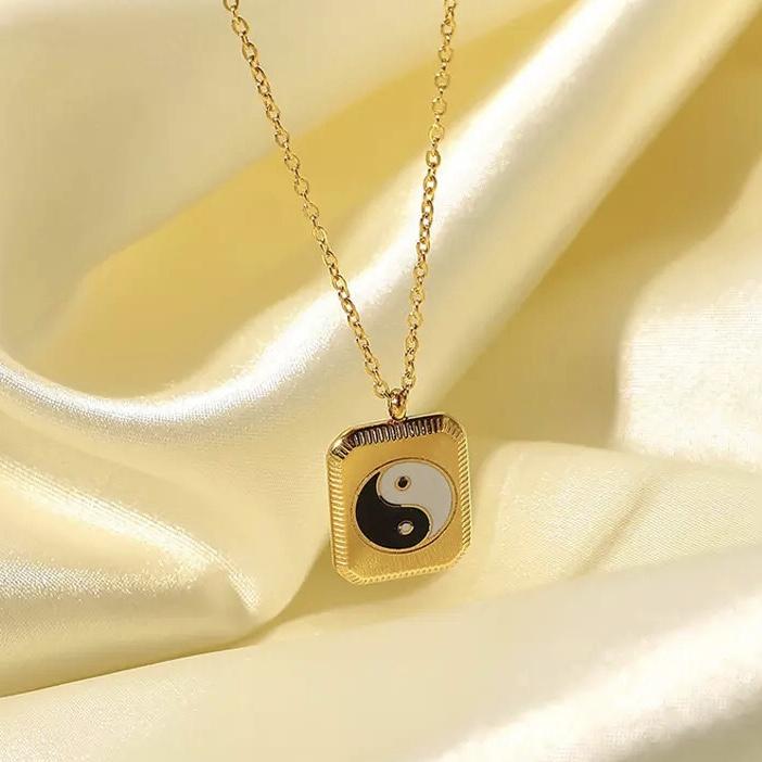 Collana con pendente placcato oro 18 carati "Yin Yang"