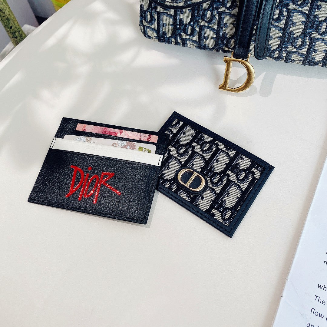 Porta carte in pelle alla moda