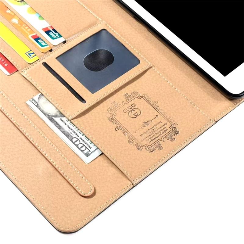Custodia per iPad con design classico rosa