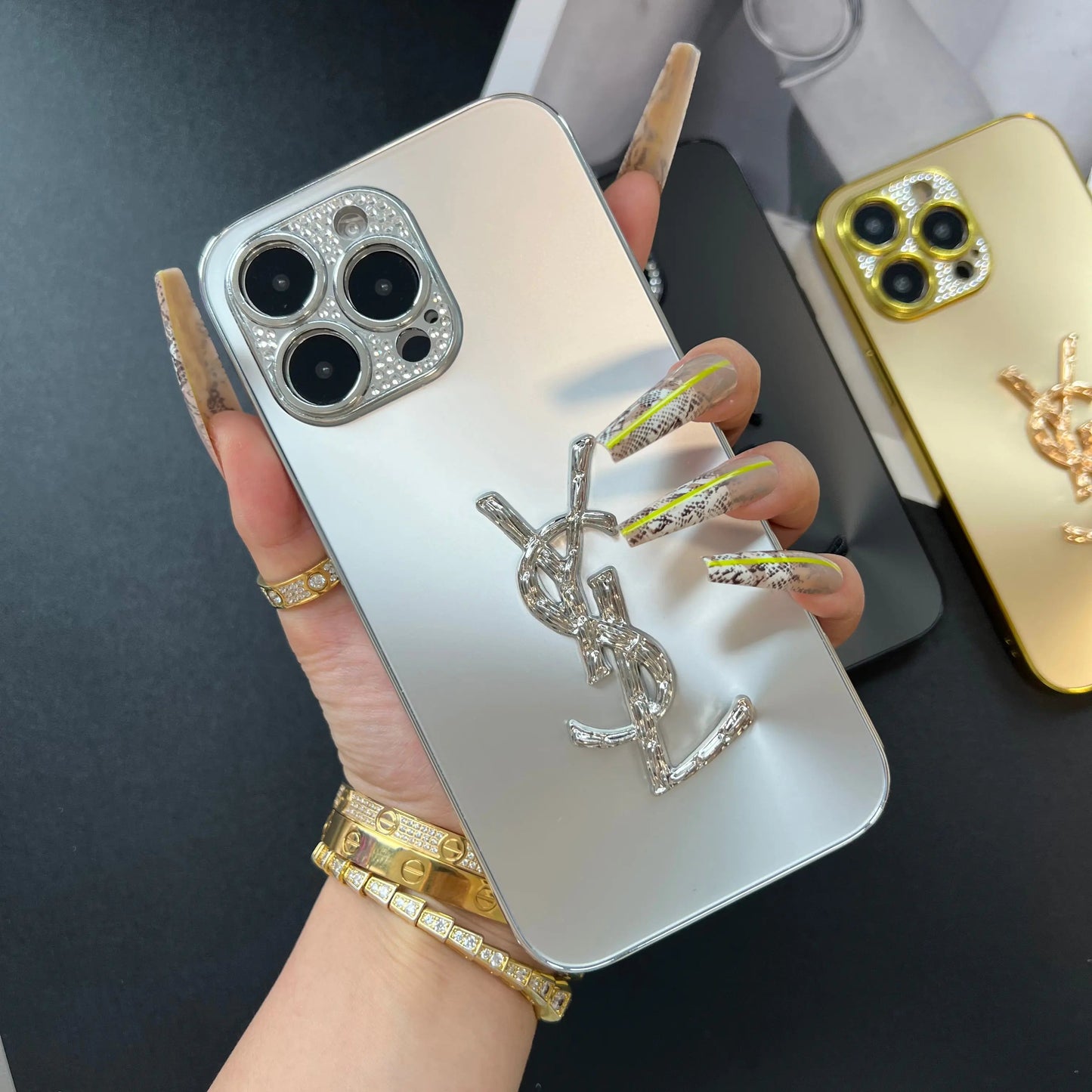 Custodia per telefono con design scintillante per iPhone
