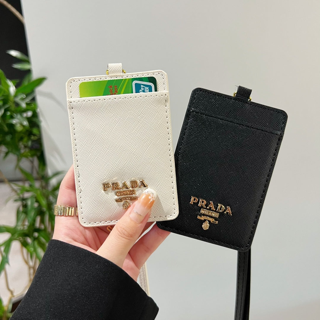 Porta carte di credito in pelle alla moda