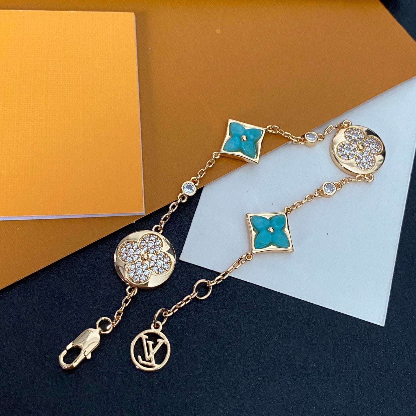 Braccialetto di lusso con gemme di strass