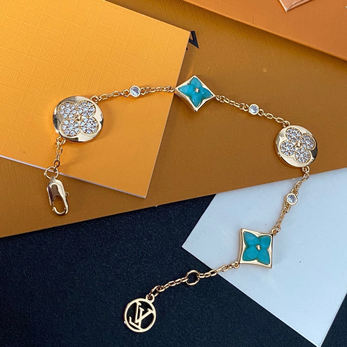 Braccialetto di lusso con gemme di strass