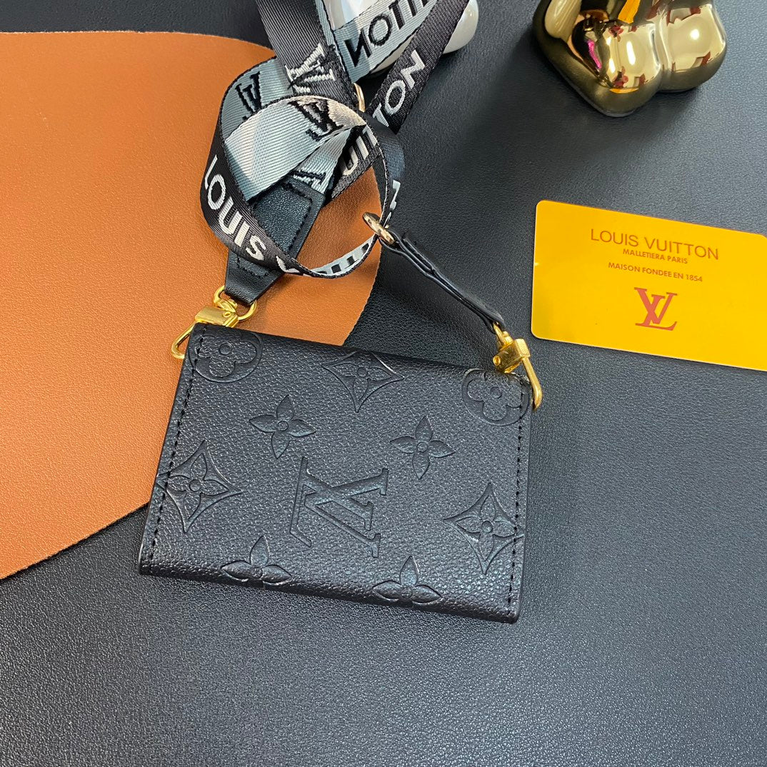 Porta carte a tracolla in pelle goffrata di lusso
