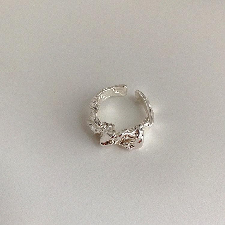 Anello aperto irregolare arricciato