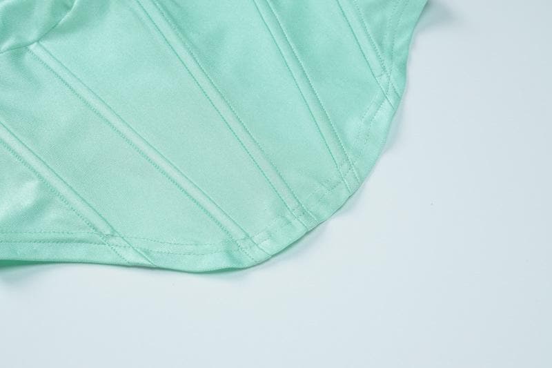 Completo abito lungo con scollo a V, spacco sul retro, corsetto solido e arricciato